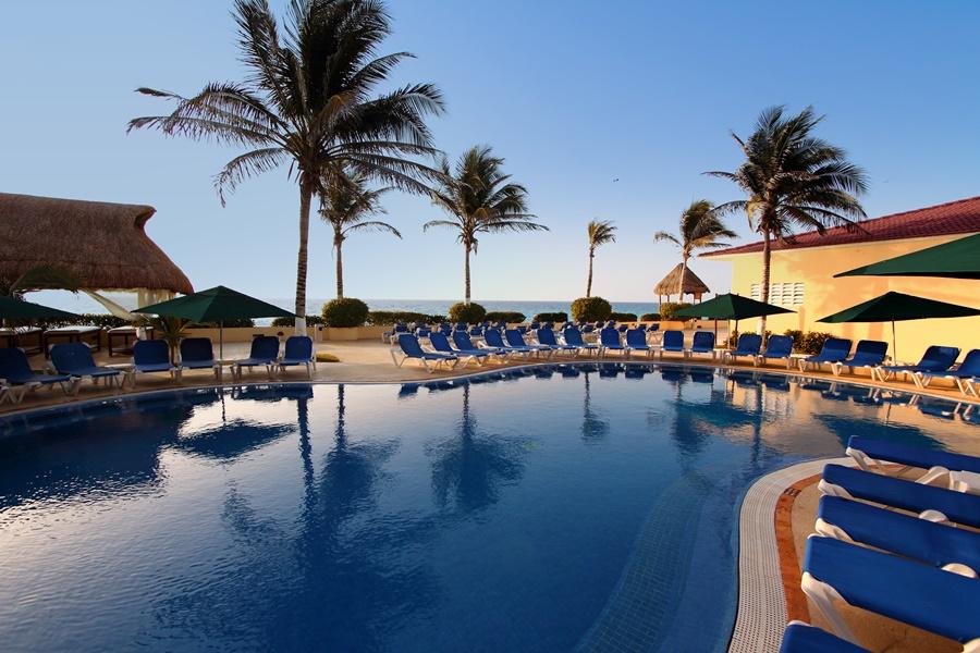 Gr Solaris Caribe Hotel Cancún Buitenkant foto
