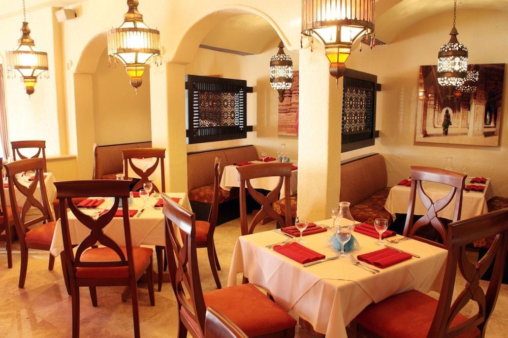 Gr Solaris Caribe Hotel Cancún Restaurant foto